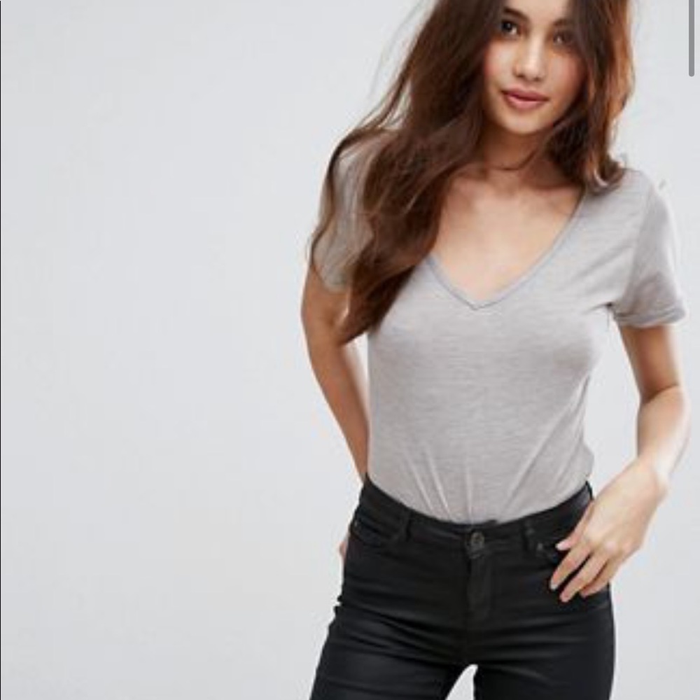 2/$10 Basics - lightweight grey T-shirt